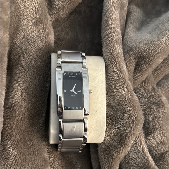 Vellaccio Silver Black Rectangular Watch - Picture 1 of 7